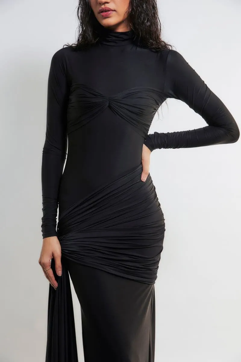 ALYSON BLACK FITTED GOWN