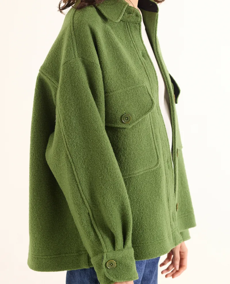 Elegant Sacre Coeur Aime Prairie Green Jacket for Stylish Comfort