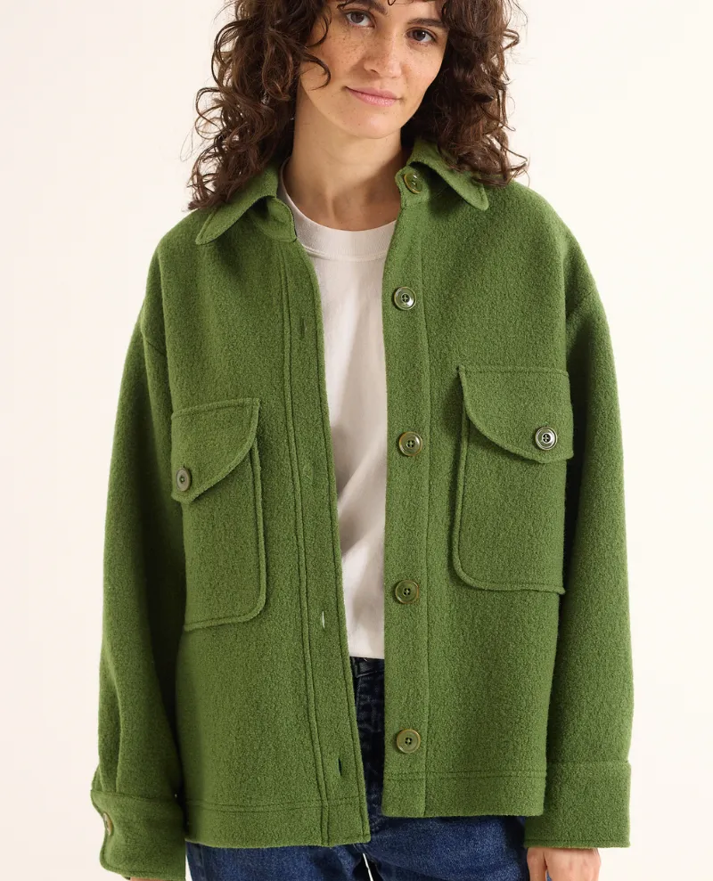 Elegant Sacre Coeur Aime Prairie Green Jacket for Stylish Comfort