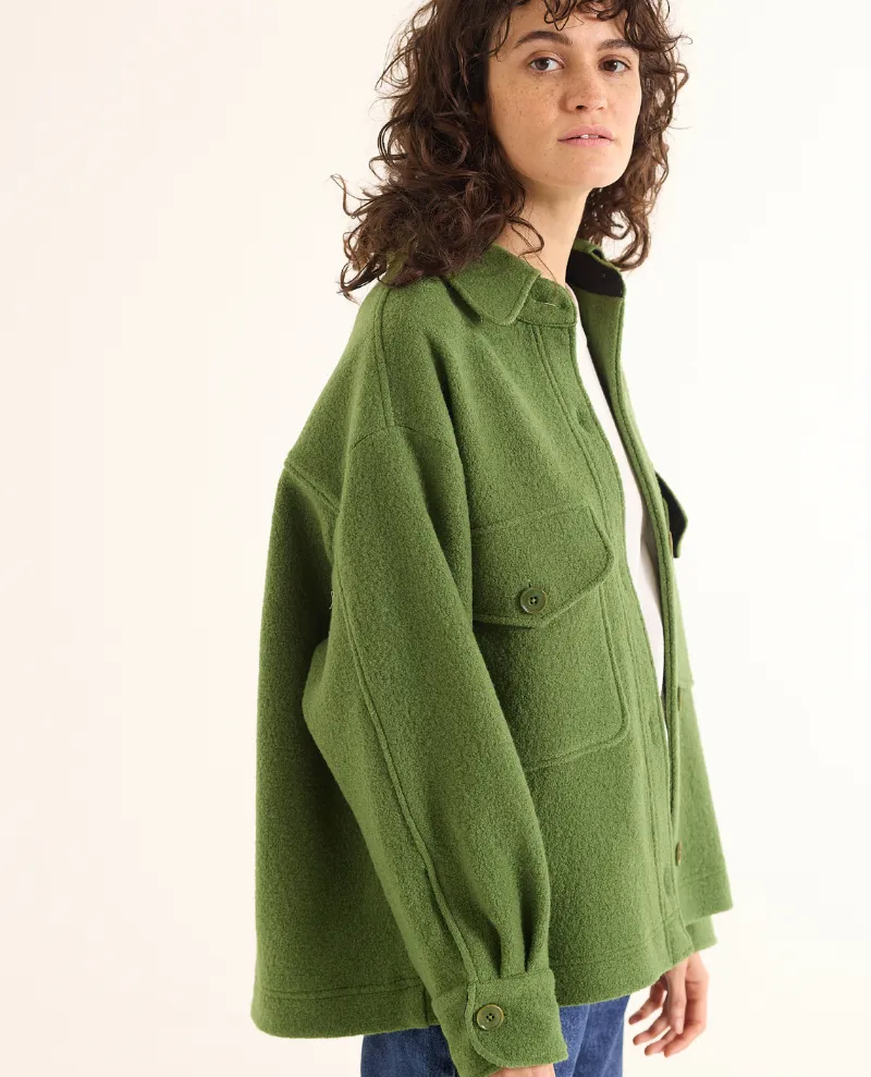 Elegant Sacre Coeur Aime Prairie Green Jacket for Stylish Comfort